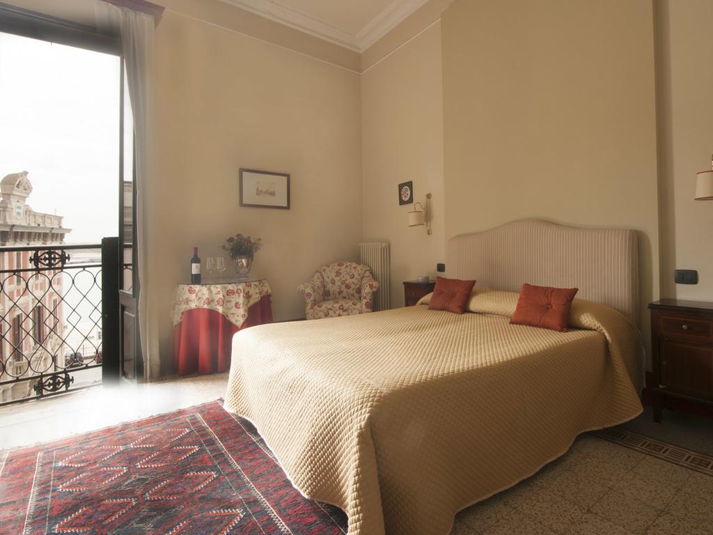 Alla Marina Bed And Breakfast Trapani Habitación foto